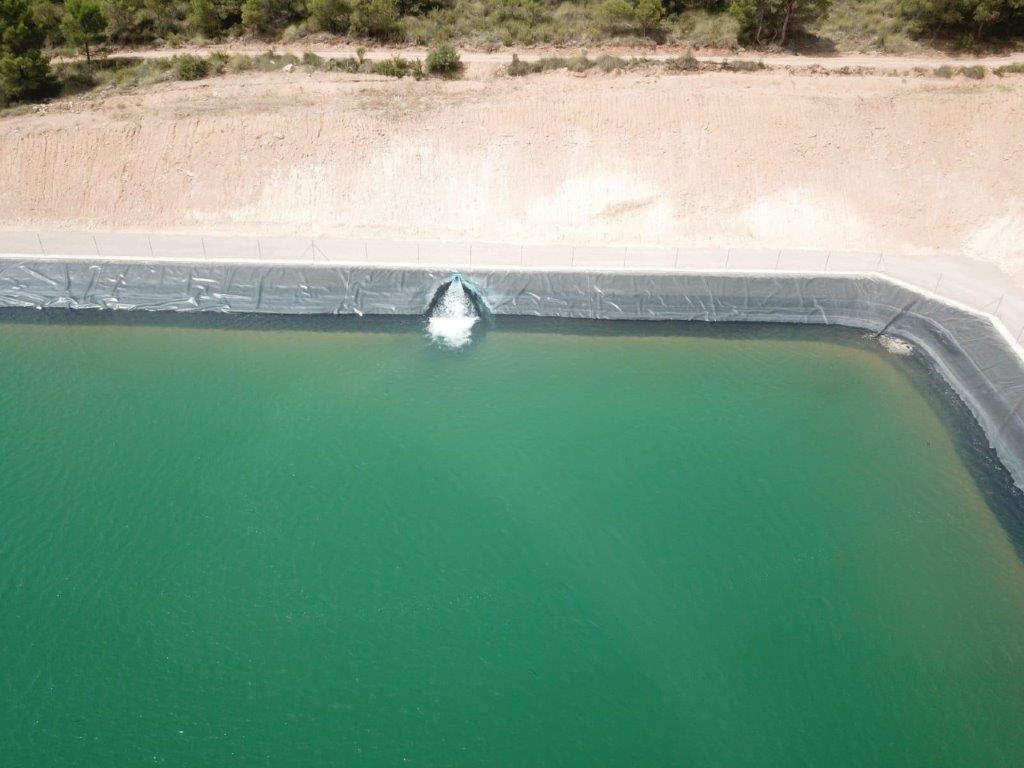 Detalle entrada agua