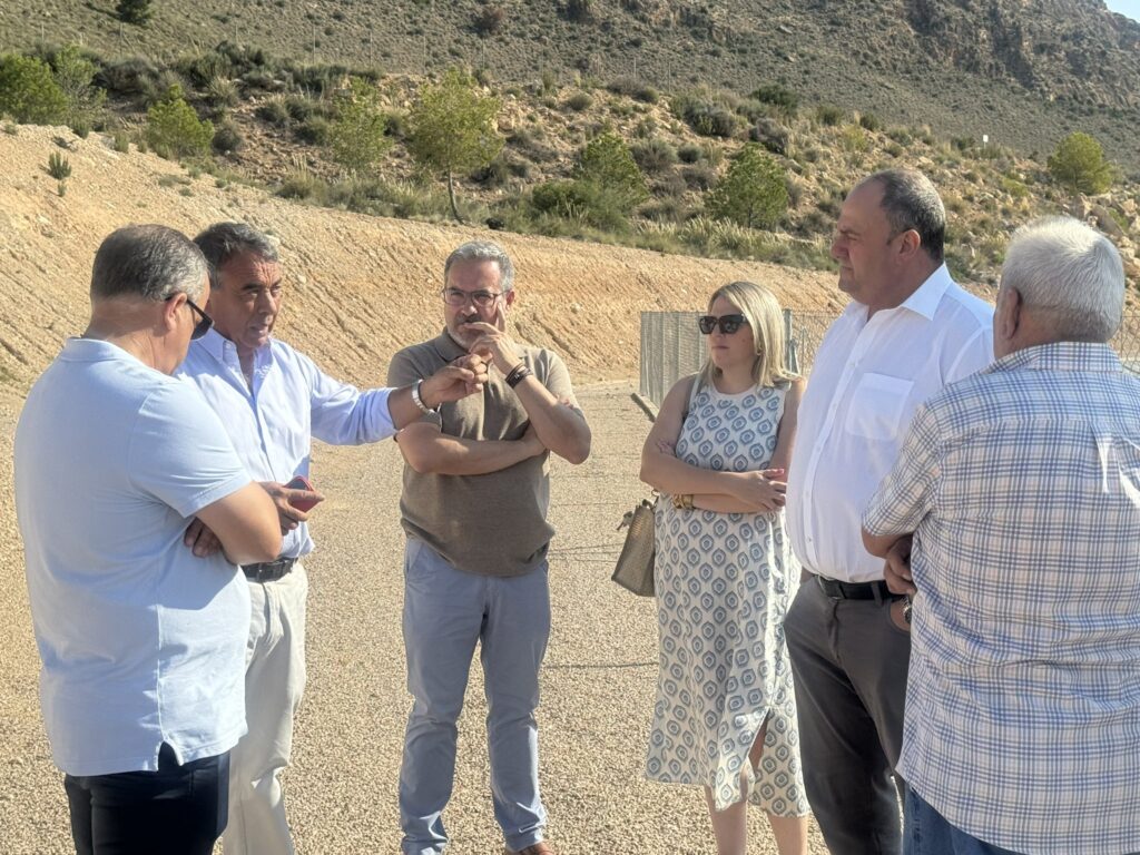 Montoya dando explicaciones