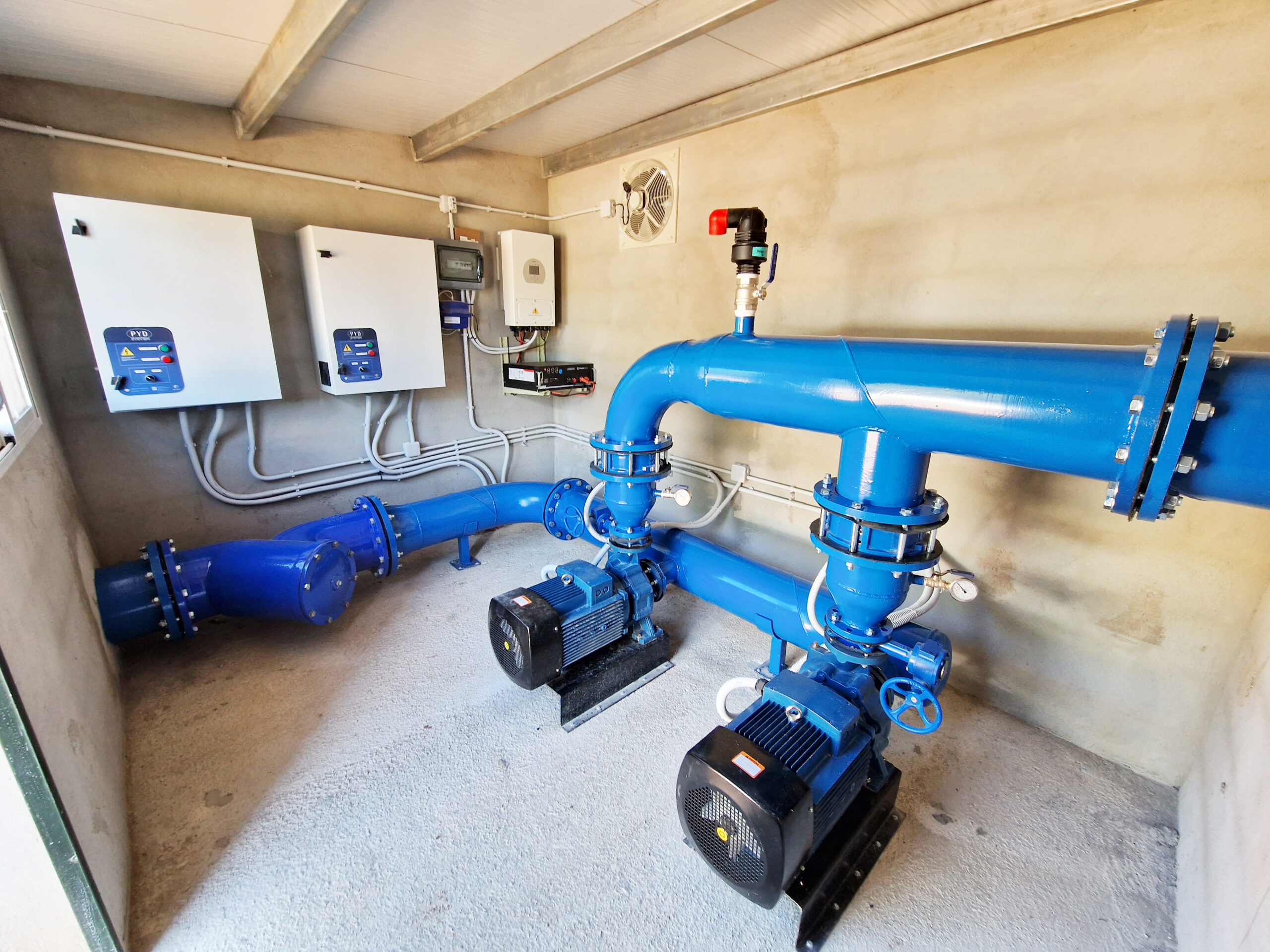 Caseta con instalaciones de rebombeo