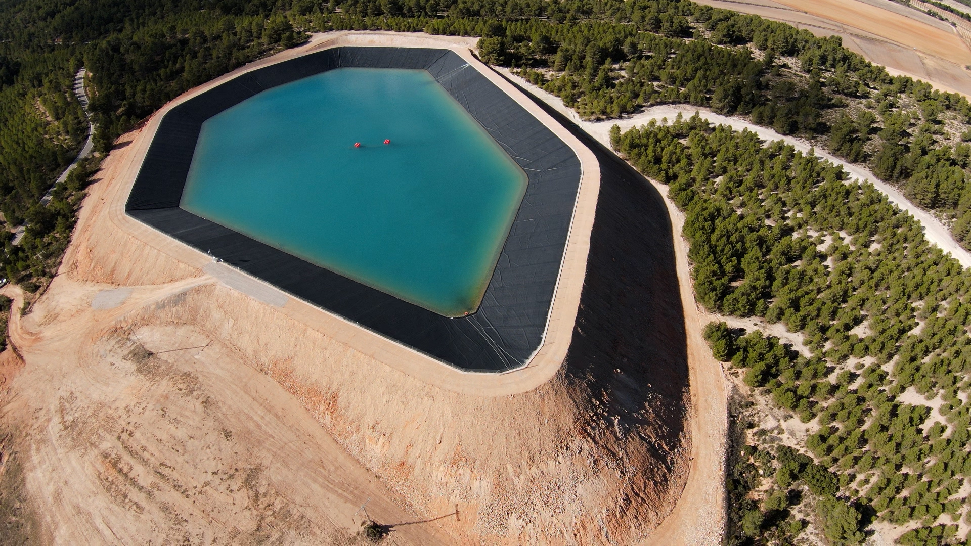 Balsa y talud Alcadozo