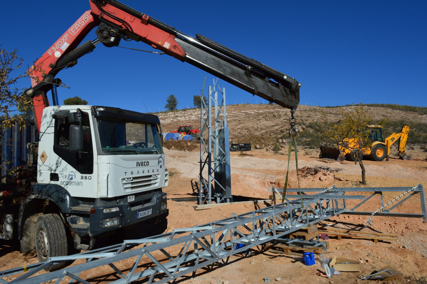 Montaje torre eléctrica
